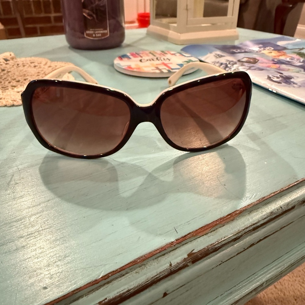 Stylish Coach Brown Sunglasses